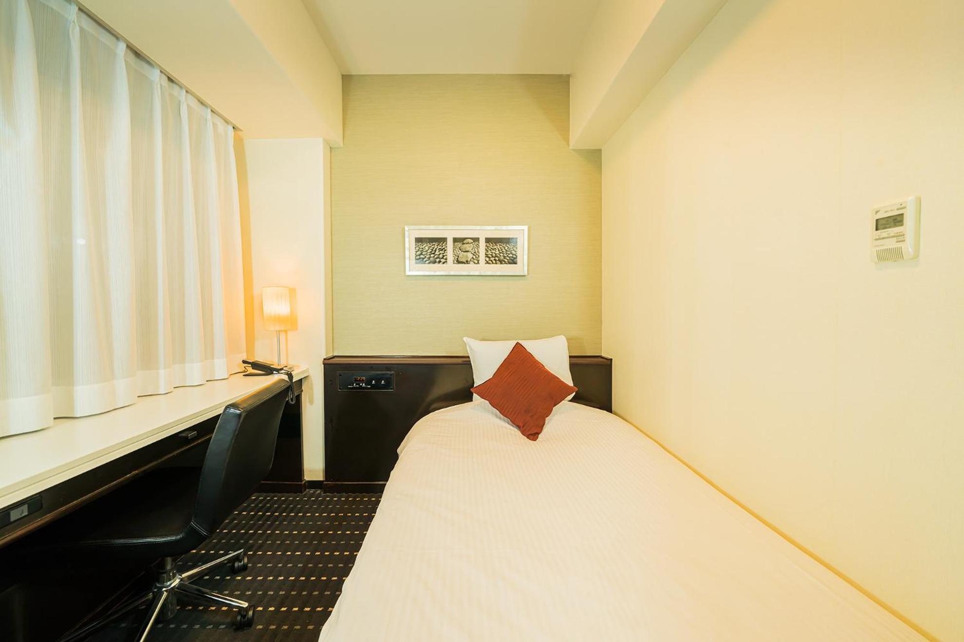 Kanda Station Hotel Tokyo Exterior photo
